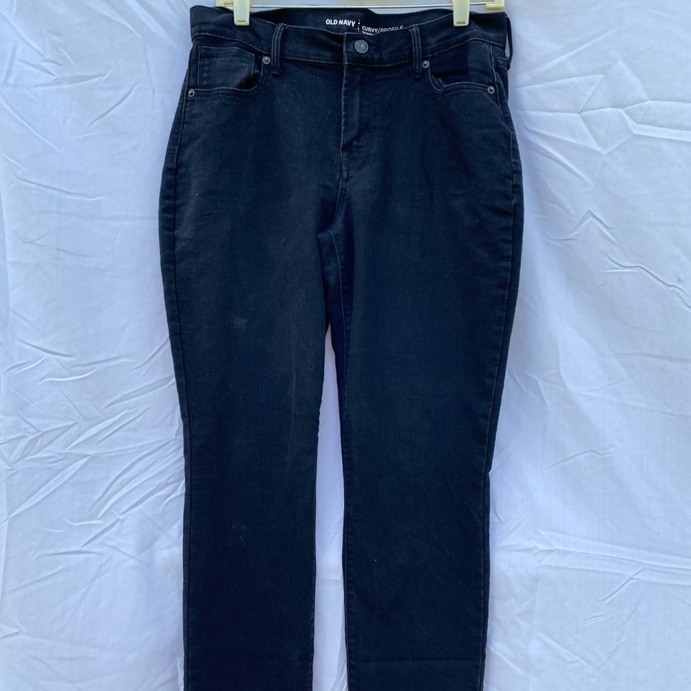 Black curvy skinny jeans